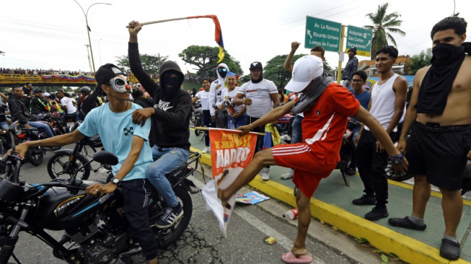 Venezuela: un mort dans les manifestations spontanées après la réélection de Maduro