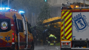 La tempête Ciaran fait au moins 10 morts et perturbe les transports en Europe