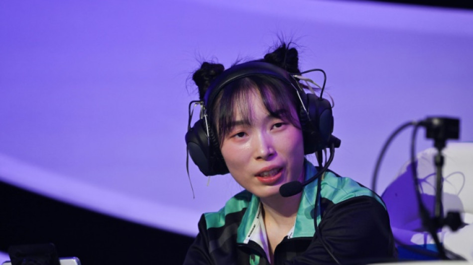 China's women e-sports players defy sexism for love of the game