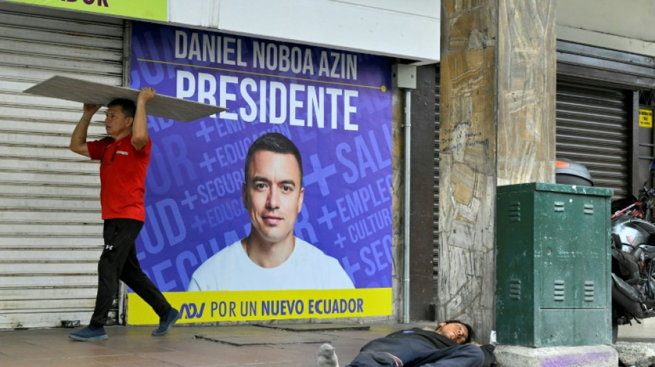 Stichwahl um Präsidentenamt in Ecuador begonnen