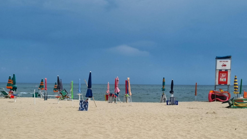 Colpita da fulmine in spiaggia, morta dopo 10 giorni agonia