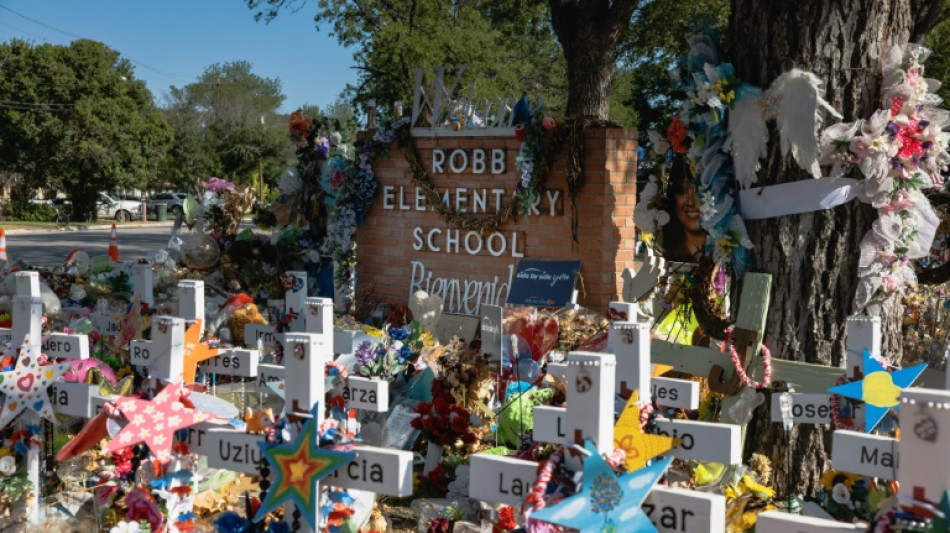 Video shows hesitant police response to Uvalde school shooting