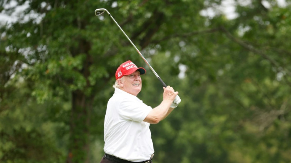 South Korean president dusts off the golf clubs for Trump