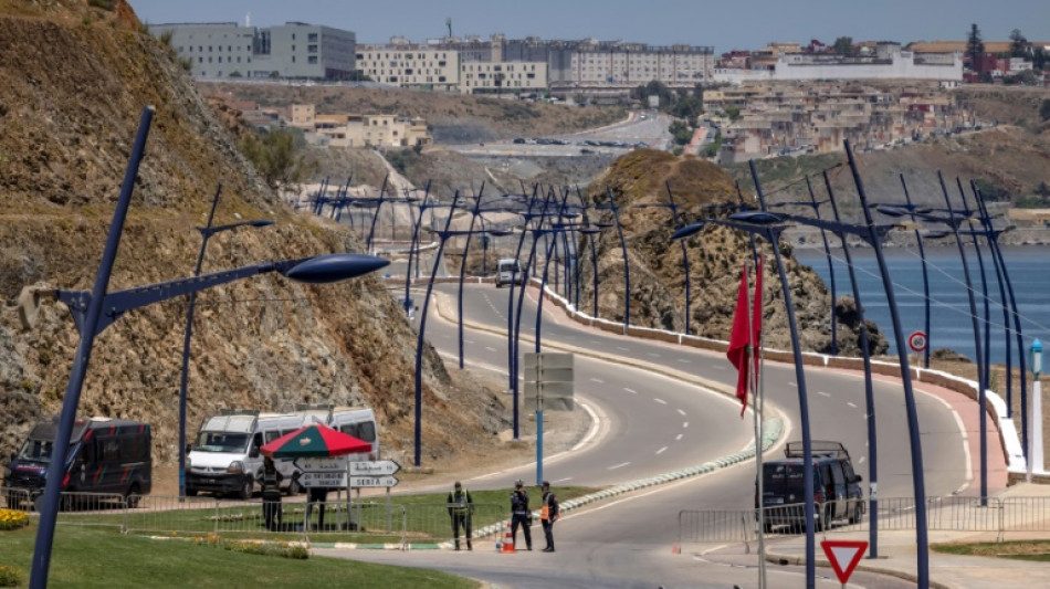 Rund 2000 Migranten stürmen auf die spanische Exklave Melilla los