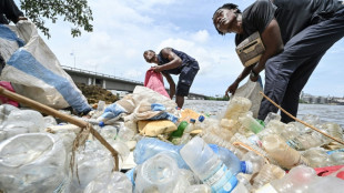 A Abidjan, des initiatives citoyennes face au fléau de la pollution plastique