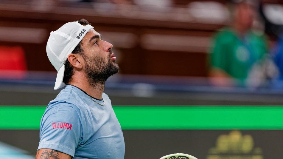 Tennis:Atp Stoccolma; Berrettini avanti, vince derby con Darderi