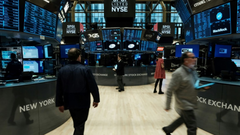 Wall Street en ordre dispersé, la prudence reste de mise