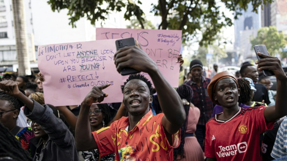 Smartphones contre lacrymo: au Kenya, la "génération Z" se mobilise 