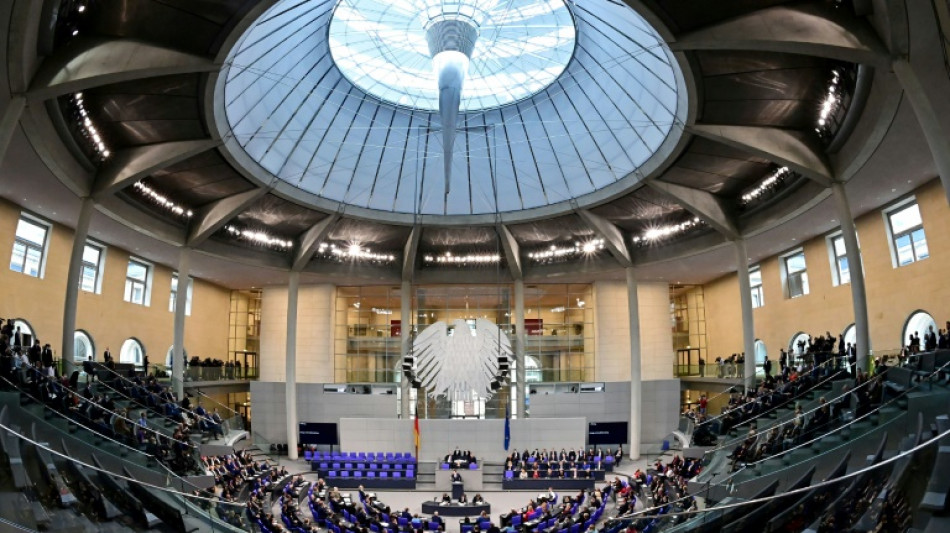 Bundestag diskutiert erstmals Für und Wider einer Impfpflicht