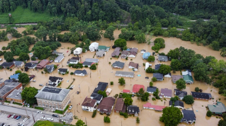 Au moins 16 morts dans les "pires" inondations jamais vues au Kentucky