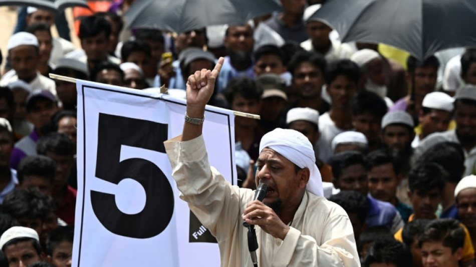 Bangladesh: les réfugiés rohingyas commémorent le "génocide" de leur peuple en Birmanie