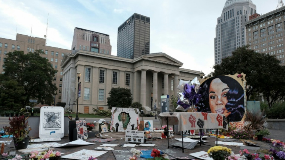 Un jury acquitte un policier inculpé après la mort de l'Afro-Américaine Breonna Taylor