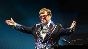 Elton John conquista 'Grand Slam' de prêmios com Emmy