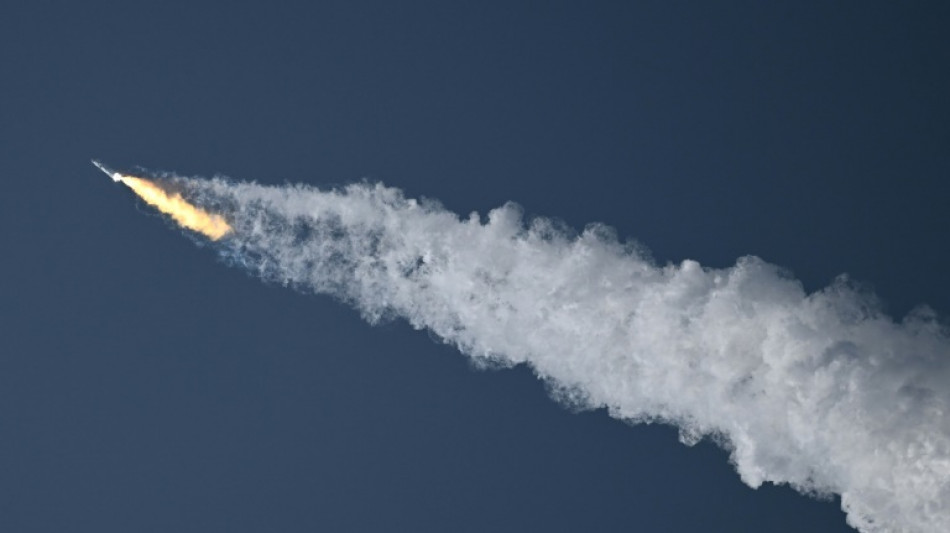 Megacohete Starship de SpaceX explota en pleno vuelo en primer ensayo 