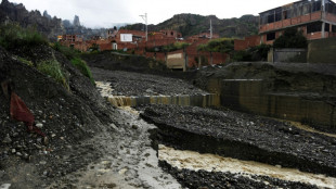 El desborde de ríos en Bolivia deja decenas de barrios de La Paz incomunicados