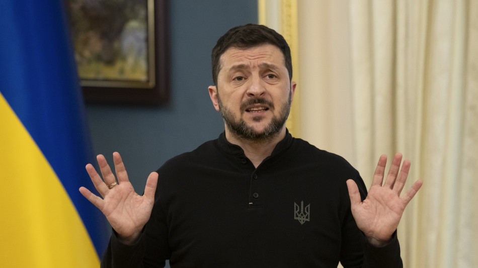 Zelensky, Putin non è pronto a porre fine alla guerra