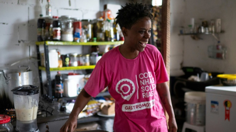 À Rio, une cuisine solidaire et gastronomique dans les favelas