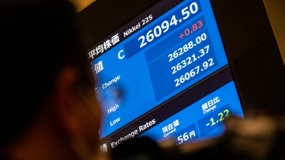 La Bourse de Tokyo finit stable, mais a lâché 9% en 2022