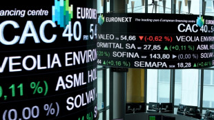 Bourse de Paris: le CAC 40 évolue à son sommet en séance