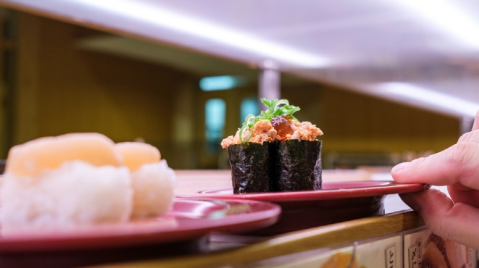 Tres detenidos en Japón por bromas antihigiénicas en restaurantes de sushi