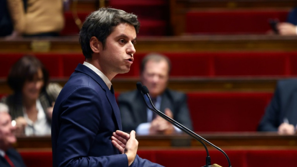 Gabriel Attal répond à sa première motion de censure à l'Assemblée, en attendant le remaniement