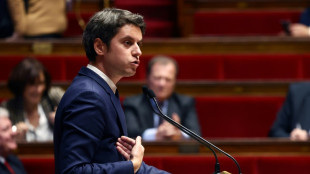 Gabriel Attal répond à sa première motion de censure à l'Assemblée, en attendant le remaniement