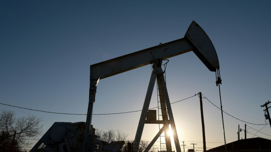 Oil prices plunge on China lockdowns, stocks diverge