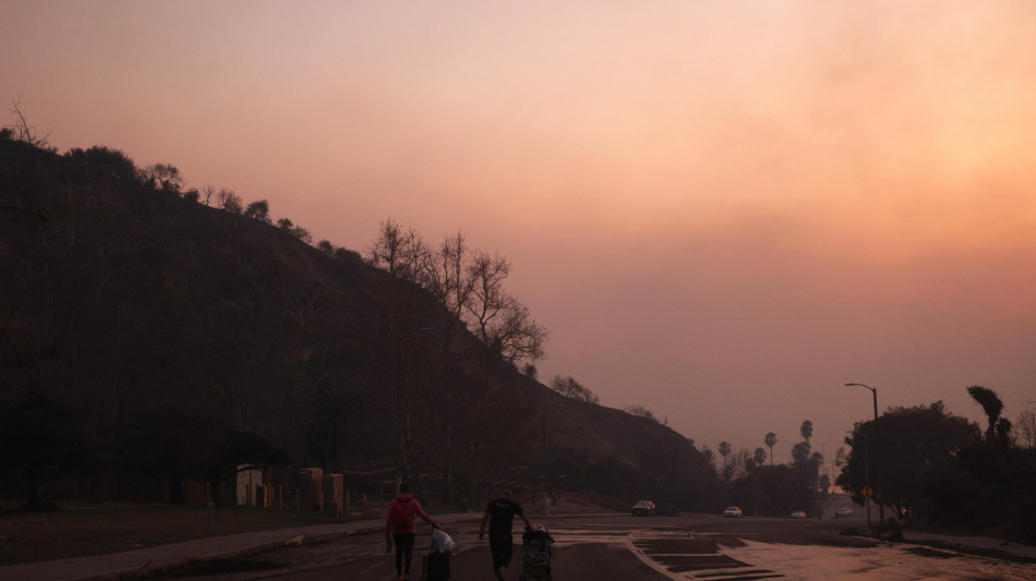 A Los Angeles 180mila sotto ordine di evacuazione