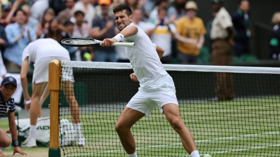 Djokovic supera a Sinner en cinco sets y pasa a semifinales de Wimbledon