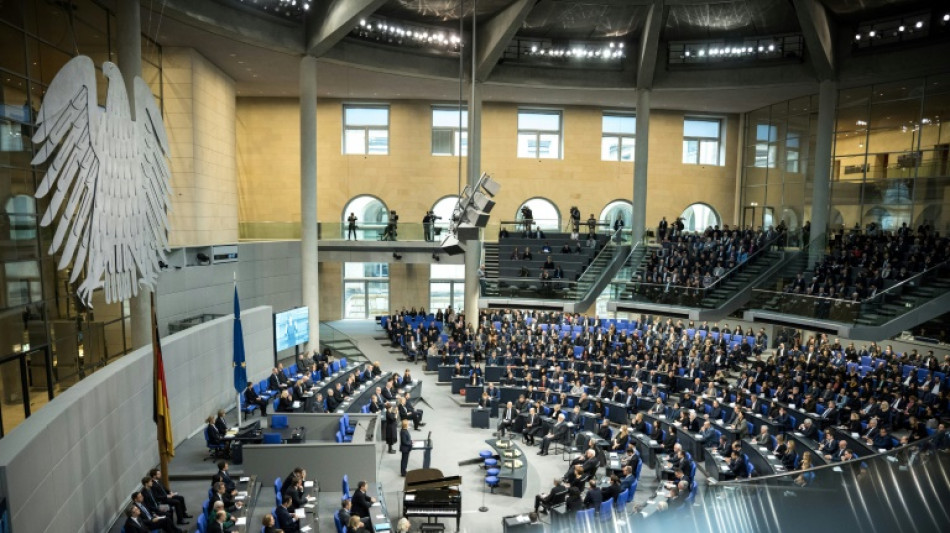 Eva Szepesi und Marcel Reif sprechen bei Holocaust-Gedenkstunde im Bundestag