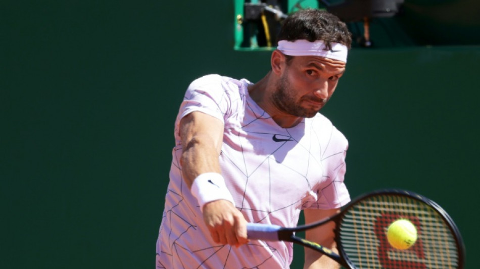 Monte-Carlo: Dimitrov bat Hurkacz et rejoint Davidovich en demies