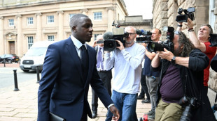 Benjamin Mendy présenté comme un "prédateur" à son procès pour viols en Angleterre