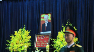 Mourners gather in Vietnam for leader's funeral