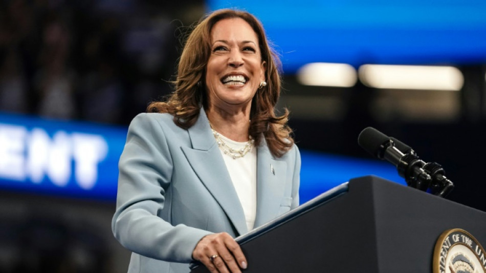 Kamala Harris consigue los votos para ser candidata demócrata en presidenciales de EEUU