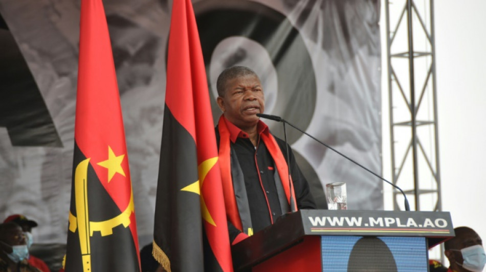 Angola: le président Lourenço investi pour un second mandat après une victoire serrée