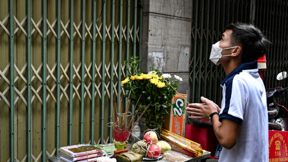 Vietnam ordena el control de bloques de departamentos tras el mortal incendio