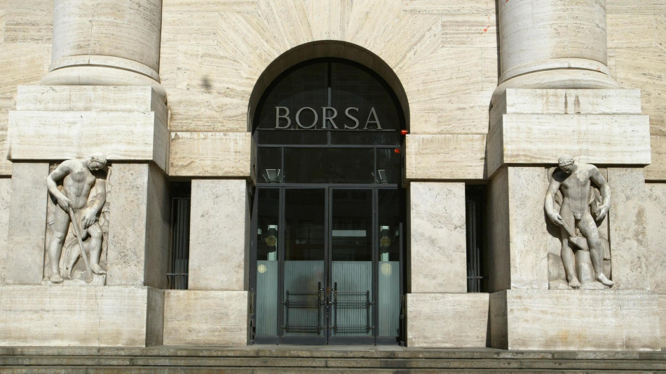 Borsa: Milano fiacca con l'Europa, giù Stm e Leonardo