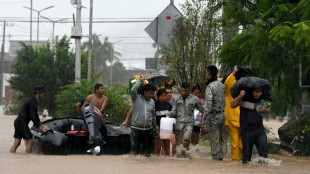 Huracán John causa al menos cinco muertes y anega la ciudad mexicana de Acapulco