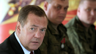 Medvedev, 'nessun dialogo con Ucraina fino a sua sconfitta'