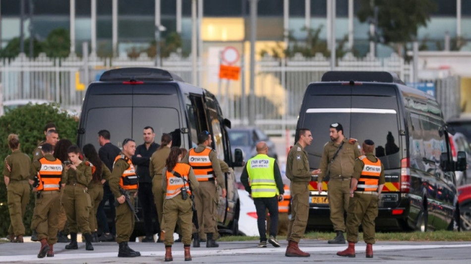 Quellen aus Hamas-Umfeld: Erste israelische Geiseln an Rotes Kreuz übergeben